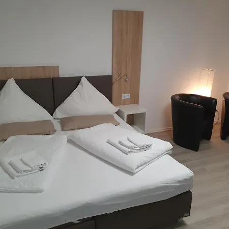 Hotel Exquisite 3*