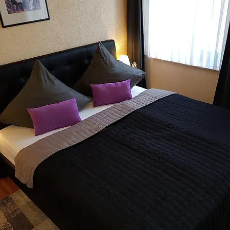 Exquisite 3*