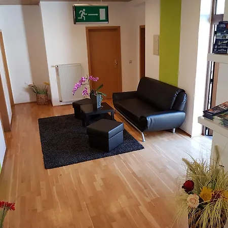 Exquisite 3* Bobenheim am Berg