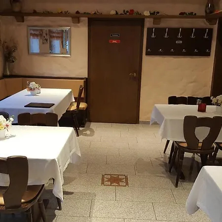 Exquisite 3*