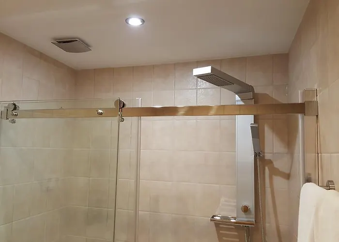 Exquisite Hotel Bobenheim am Berg